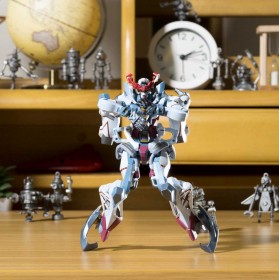 Kenshi Yonezu's "Plazma" Brings Gunpla to Life in a Stop-Motion Dance Video
